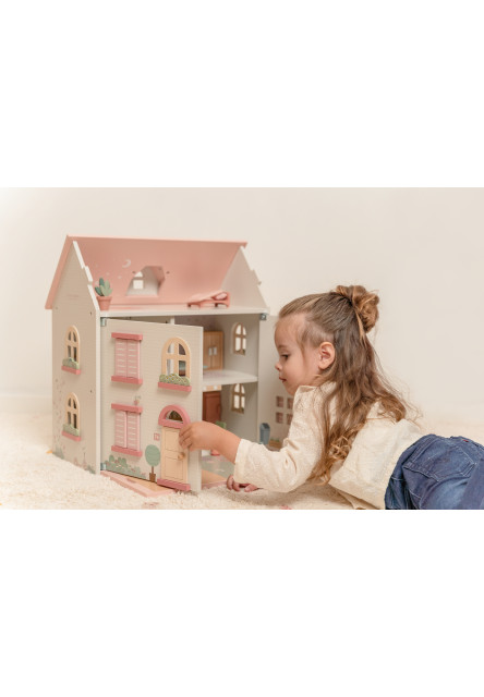 Domeček pro panenky dřevěný